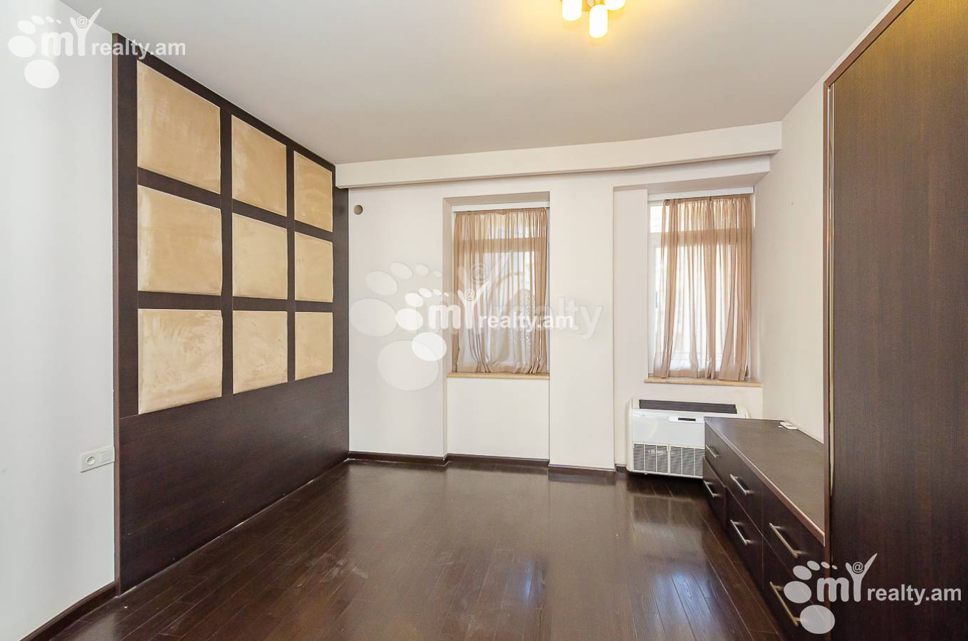 4 bedroom apartment for sale Northern(Hyusisayin)  Ave, Center Yerevan, 146493