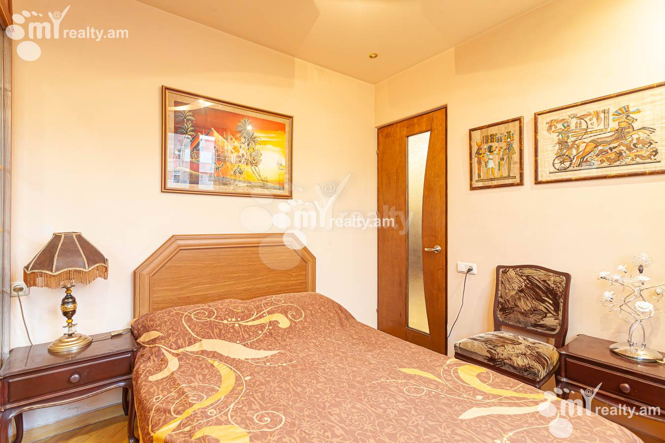 2 սենյականոց բնակարան  Ամիրյան փող, Կենտրոն Երևան, 154193