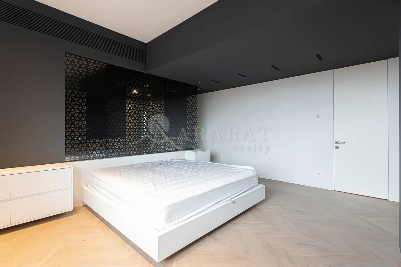 Купить 4 комнатную квартиру Пушкин ул, Центр Ереван, 157581