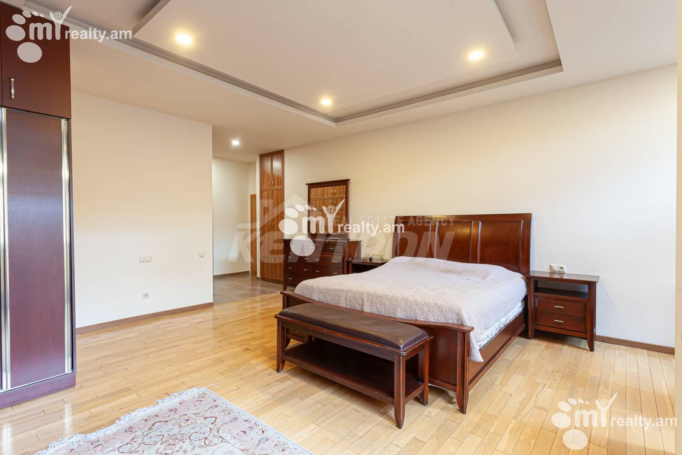 4 bedroom apartment for rent Azatutyan Ave, Arabkir Yerevan, 154363