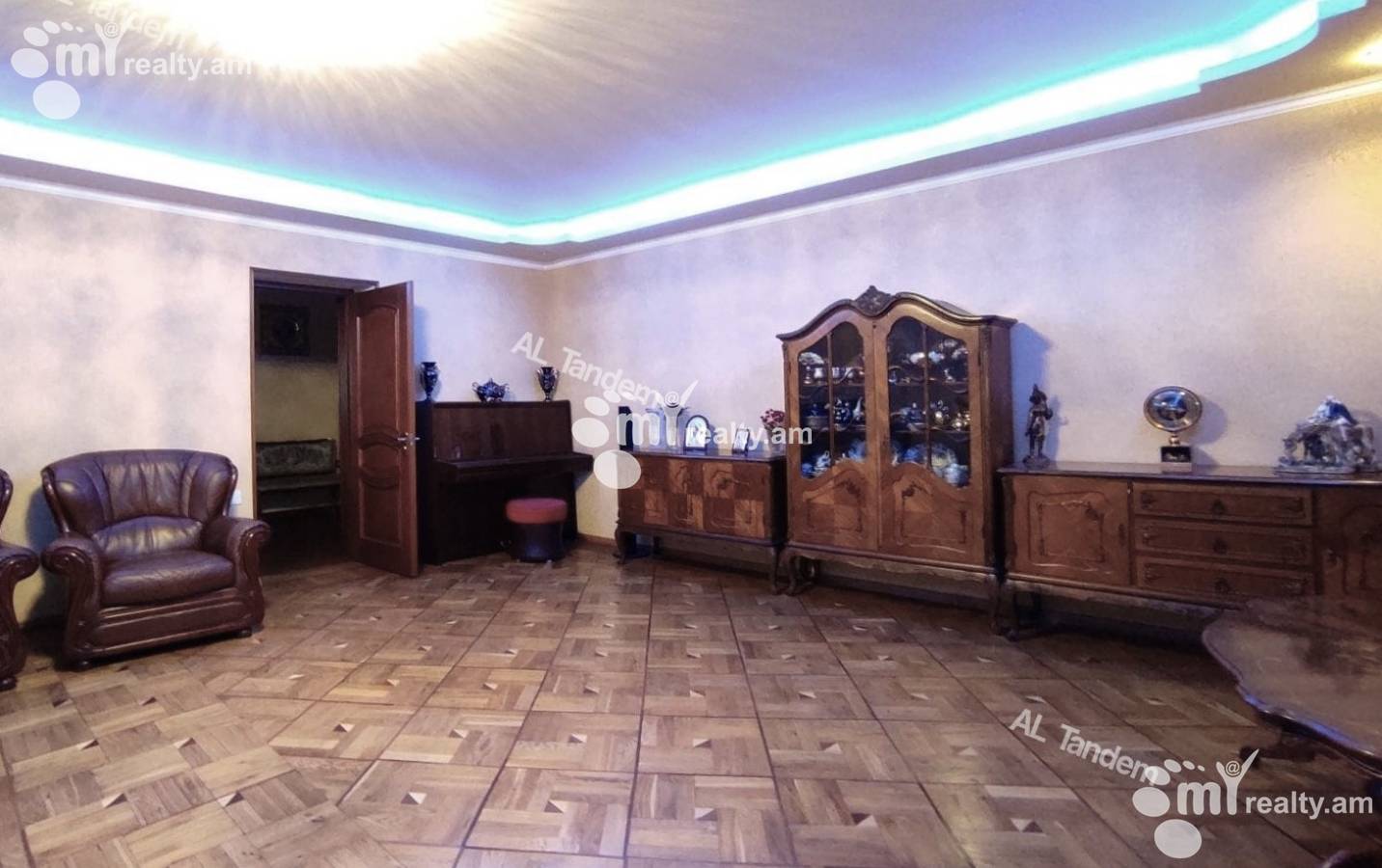 Купить 3 комнатную квартиру Азатутян пр, Арабкир Ереван, 126071