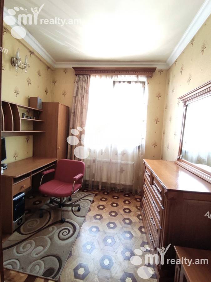 Купить 3 комнатную квартиру Азатутян пр, Арабкир Ереван, 126071