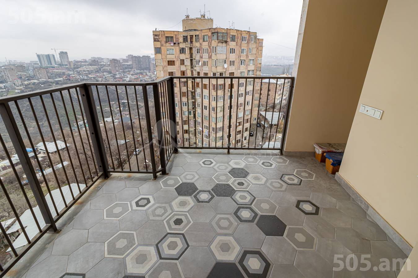 4 սենյականոց բնակարան  Նանսենի փող, Նոր Նորք Երևան, 149232