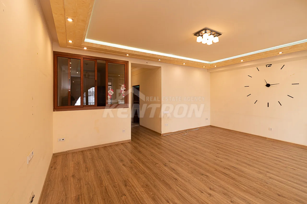4 bedroom apartment for sale Sasna Тsrer St, Davtachène Yerevan, 159006