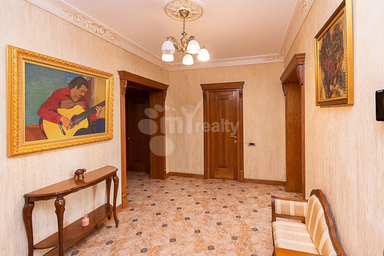 3 bedroom apartment for sale Hambardzumyan St, Arabkir Yerevan, 161263
