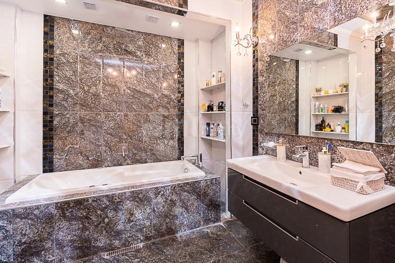3 bedroom apartment for sale Hambardzumyan St, Arabkir Yerevan, 161263