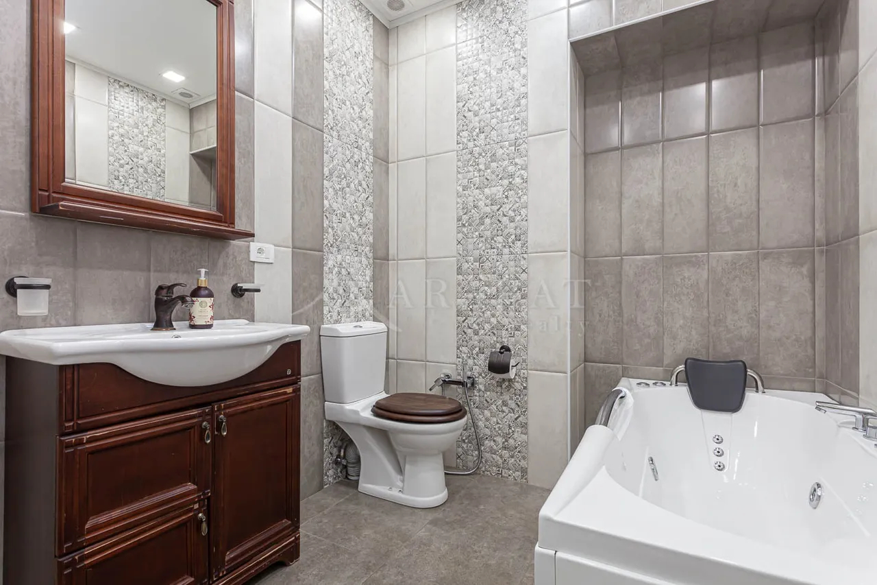 4 bedroom apartment for rent Tumanyan 1 passage, Center Yerevan, 158986