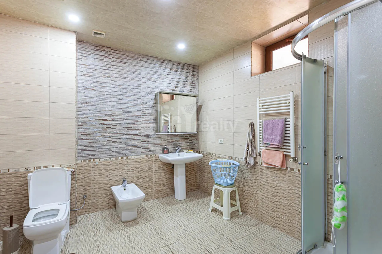 House for sale Teryan st, Avan Yerevan, 157309