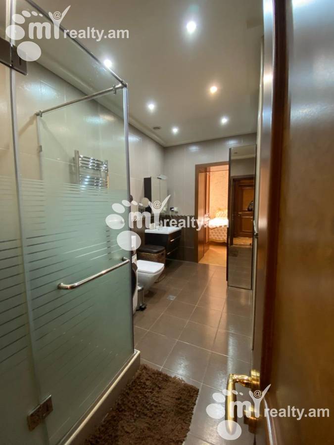 4 սենյականոց բնակարան վարձով Ամիրյան փող, Կենտրոն Երևան, 152328