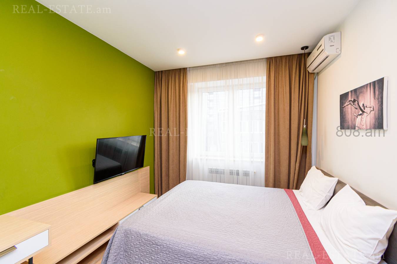 3 սենյականոց բնակարան  Պուշկինի փող, Կենտրոն Երևան, 131686