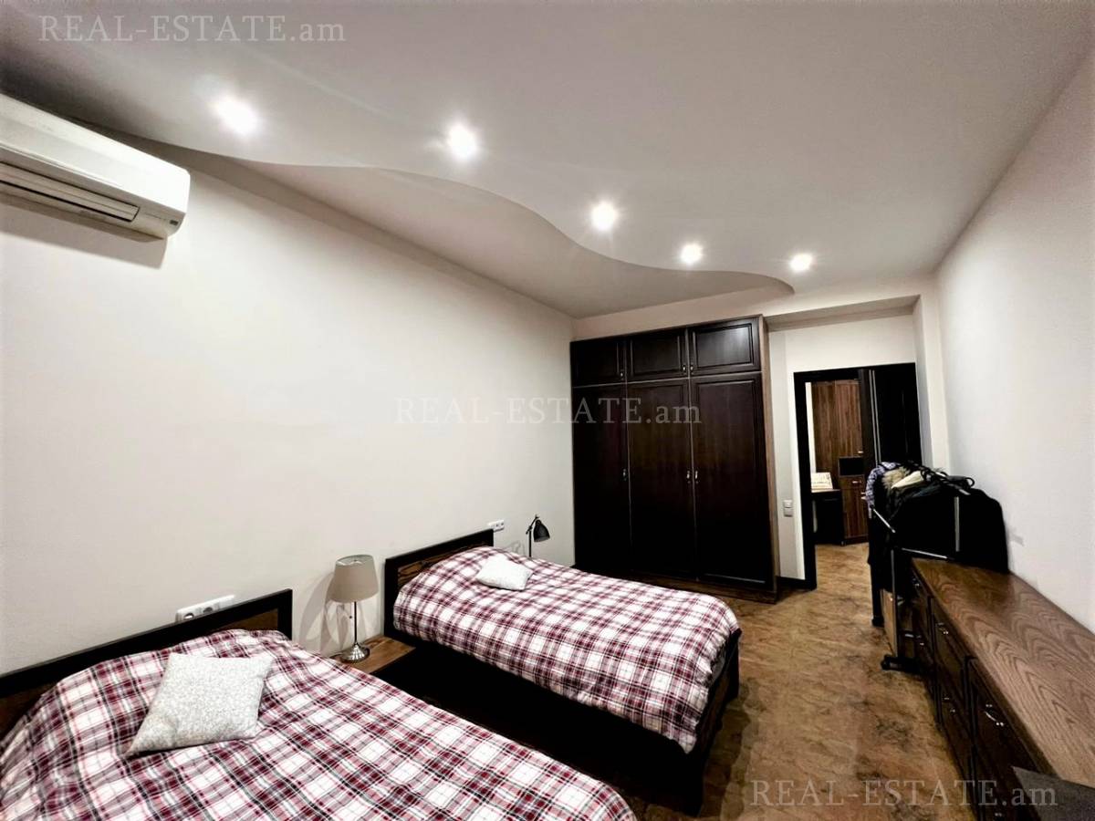3 bedroom apartment for sale Northern(Hyusisayin)  Ave, Center Yerevan, 132347
