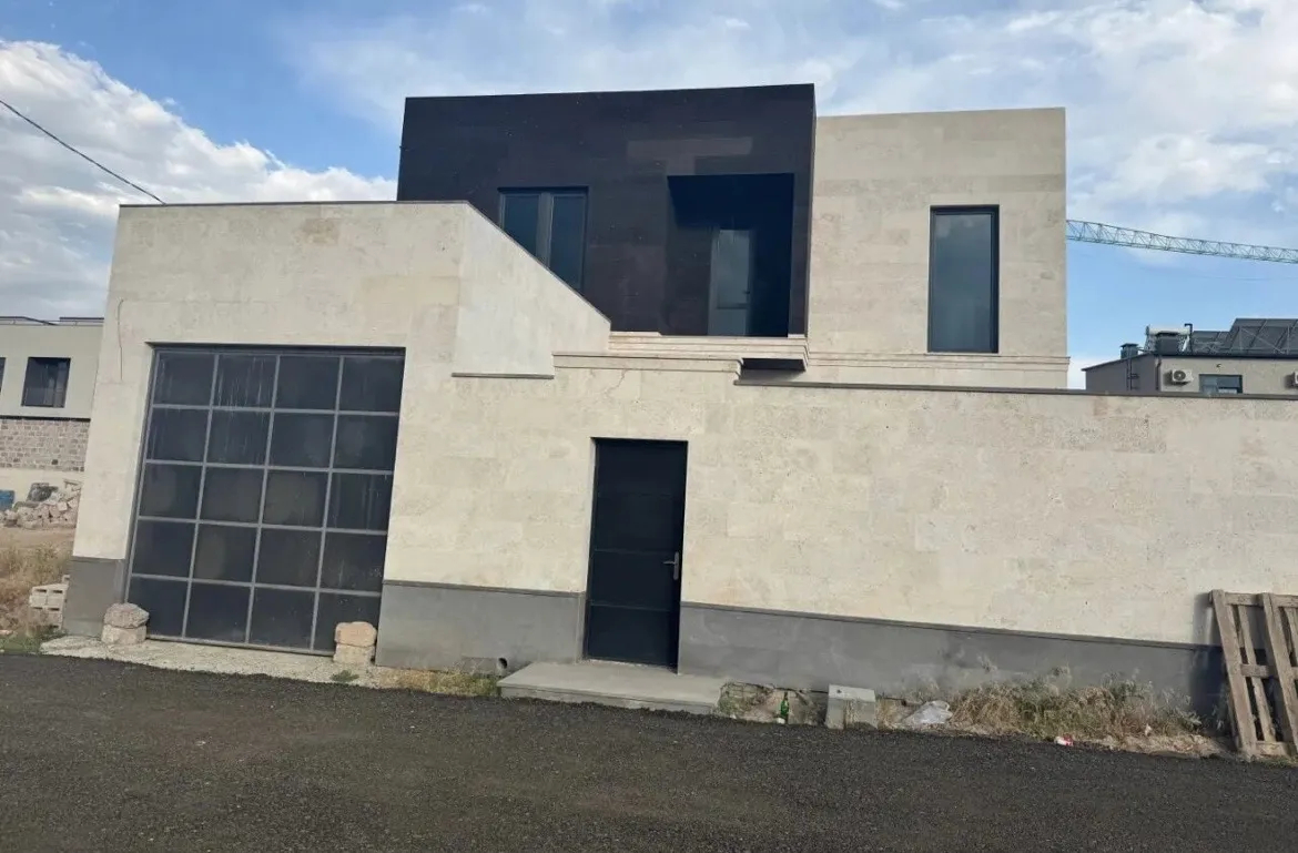 House for sale M. Mashtots st., آرینج کوتایک, 160375