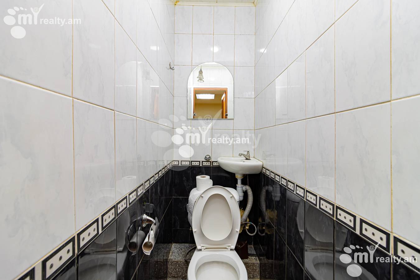 Купить коммерческoе помещение Г.Кочар ул, Арабкир Ереван, 148853