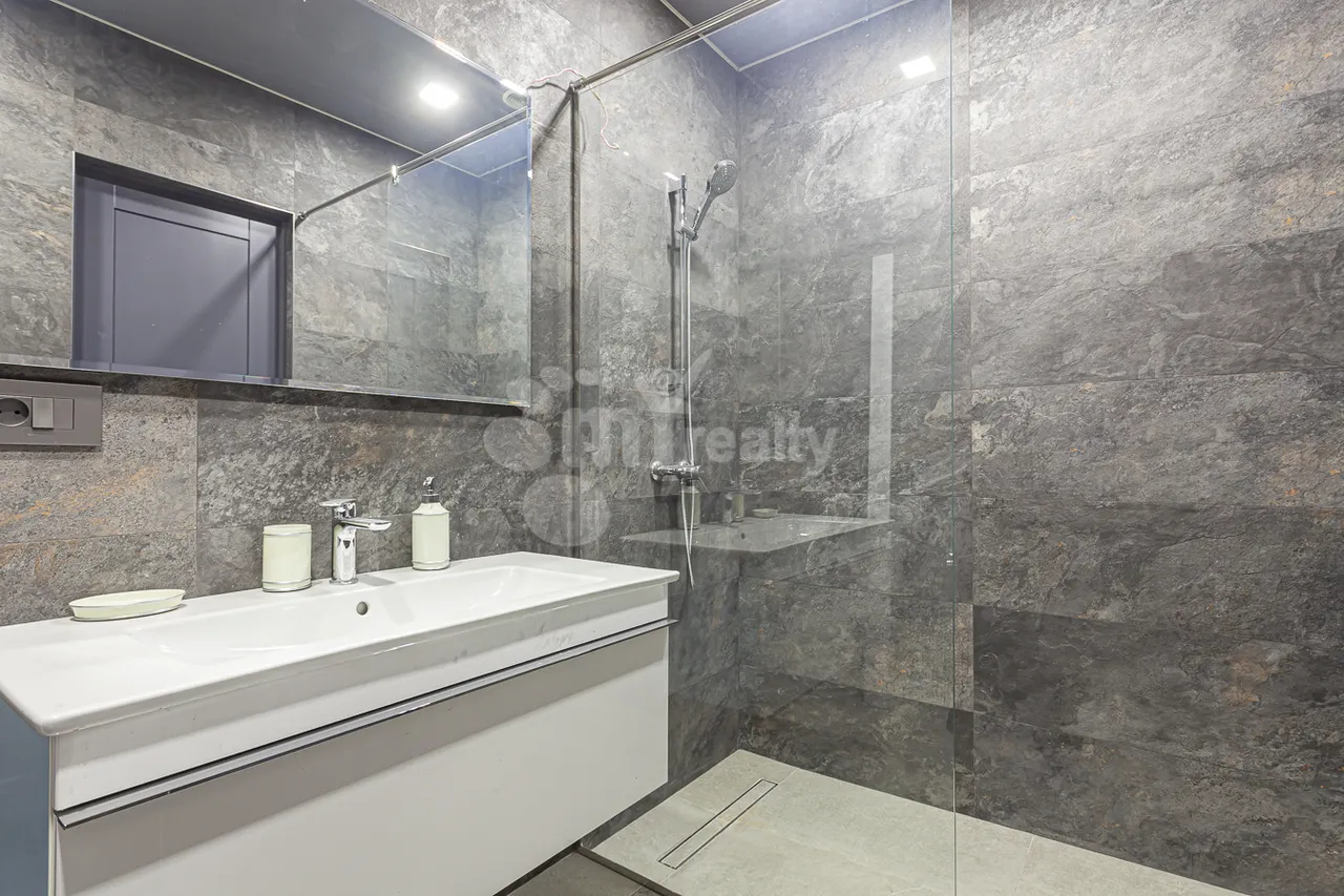 3 bedroom apartment for sale Komitas Ave, Arabkir Yerevan, 160803