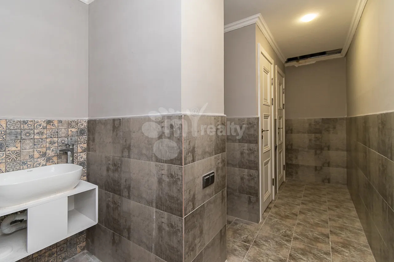 Commercial property for rent Charents St, Center Yerevan, 160653
