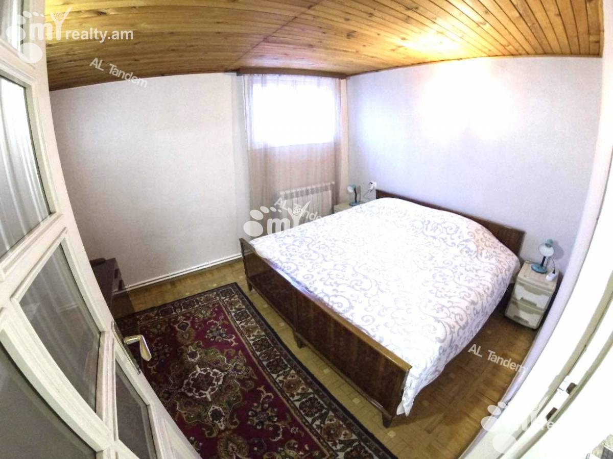 4 bedroom apartment for sale Tigran Mets Ave, Center Yerevan, 141638