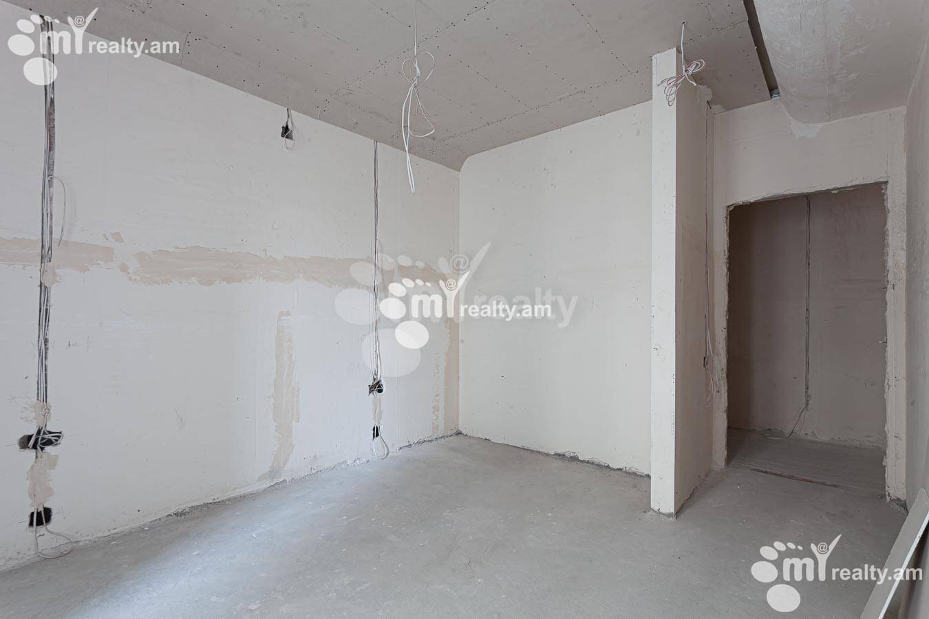 3 bedroom apartment for sale خیابان کومیتاس, عربگیر ایروان, 155127