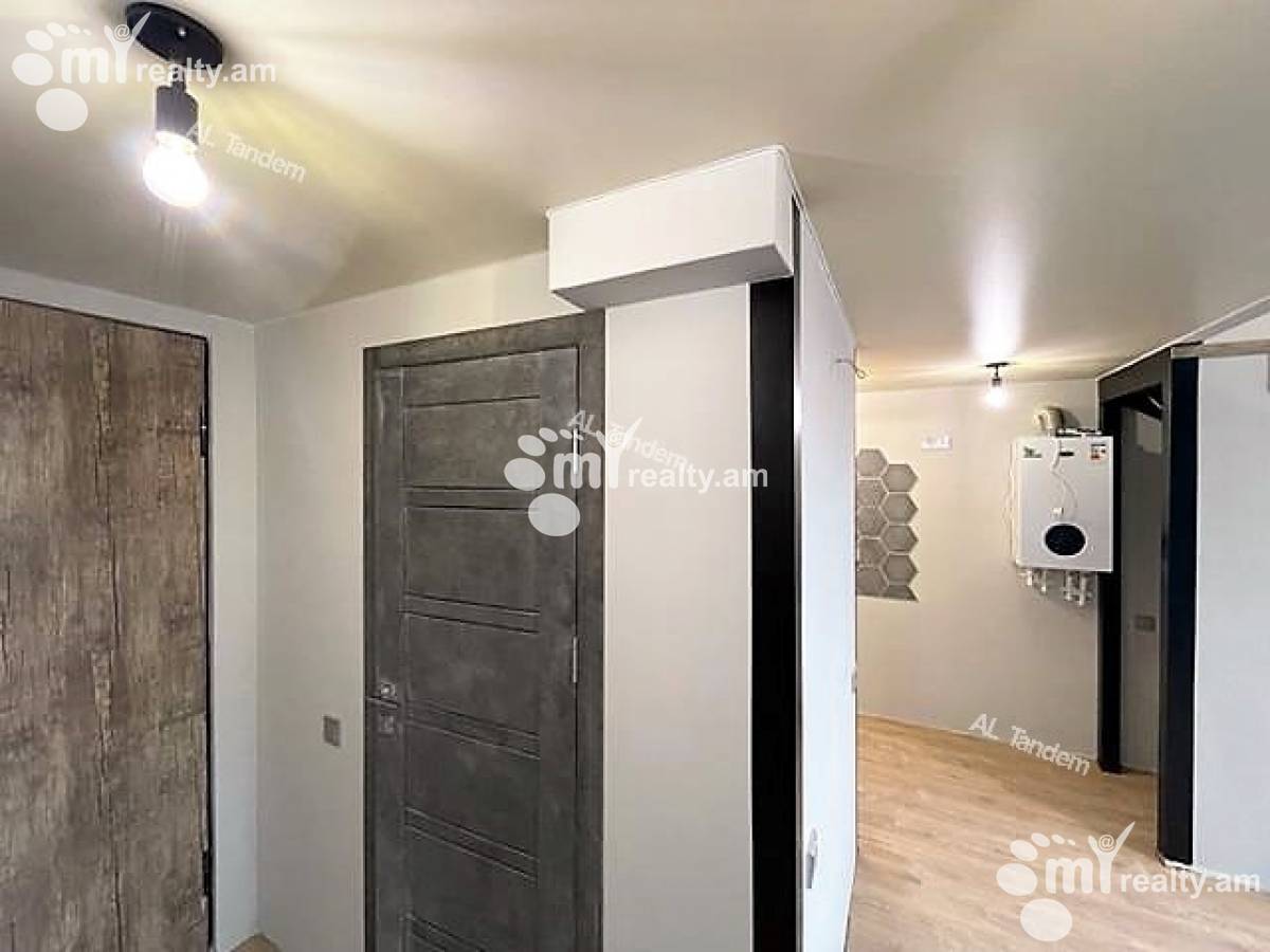 2 bedroom apartment for sale خیابان واهر. پاپازیان, عربگیر ایروان, 131458