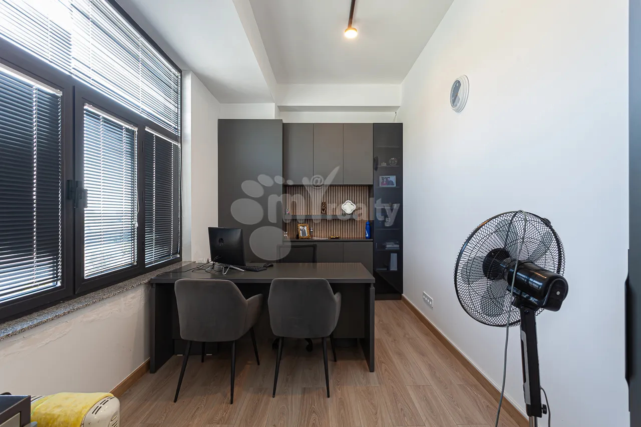 Commercial property for sale Rubinyants St, Qanaqer- Sejtun Yerevan, 161426
