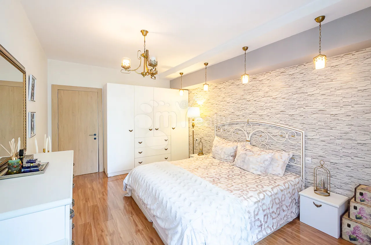 Снять 2 комнатную квартиру Бузанд ул, Центр Ереван, 158906