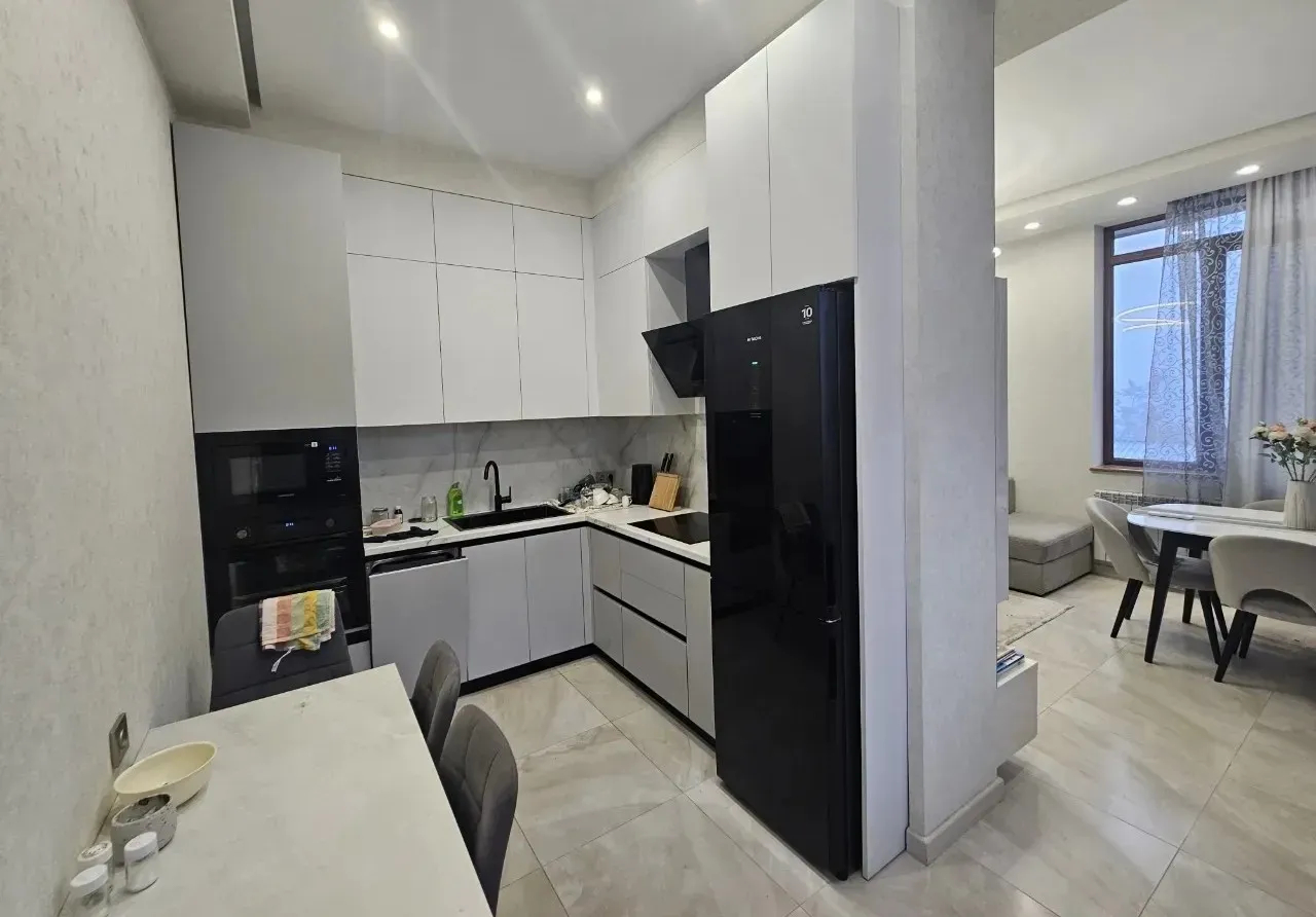 Купить 3 комнатную квартиру Арменак Арменакян ул, Норк-Мараш Ереван, 159716