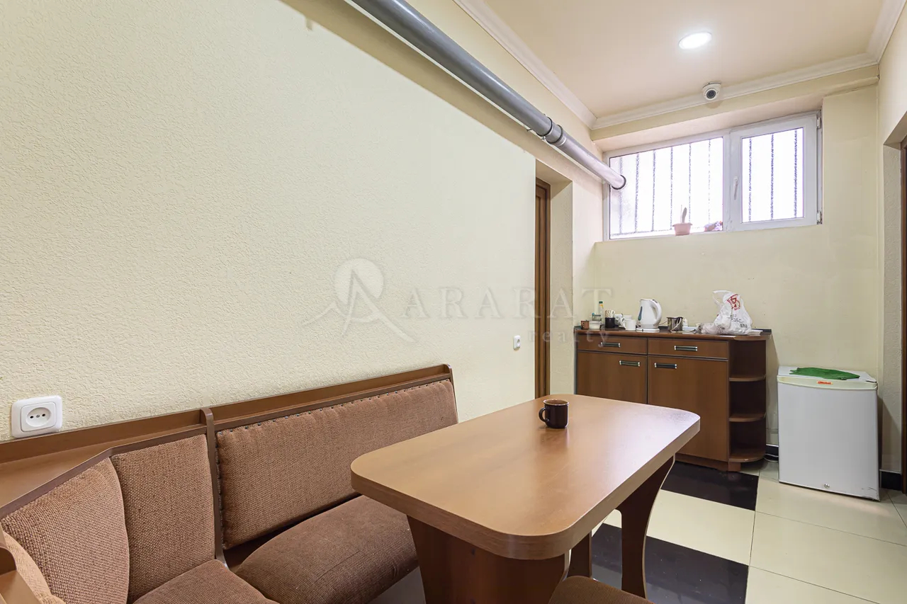 Commercial property for sale Griboedov St, Arabkir Yerevan, 158450