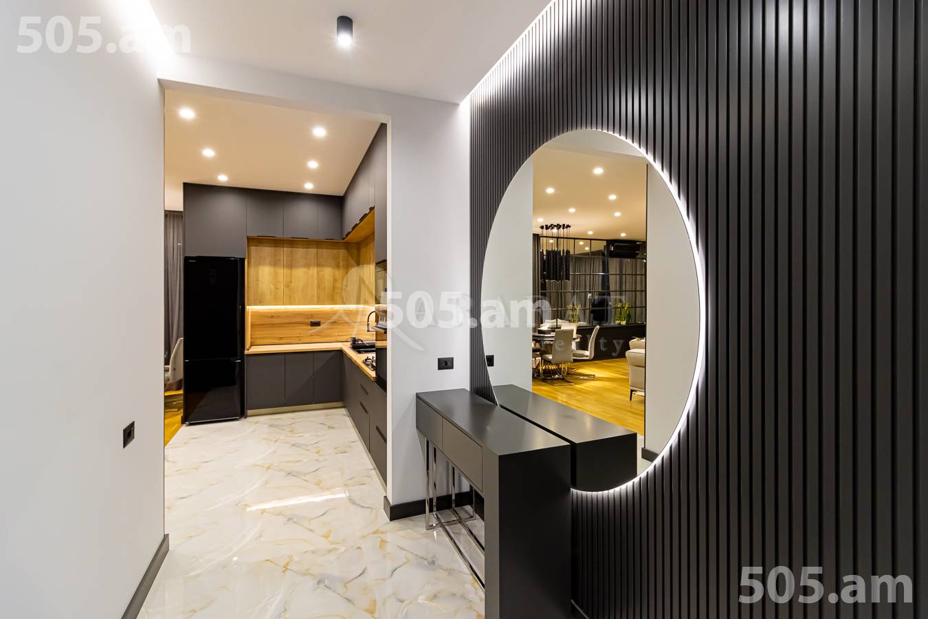 3 bedroom apartment for sale خیابان آزاتوتیان, عربگیر ایروان, 153981