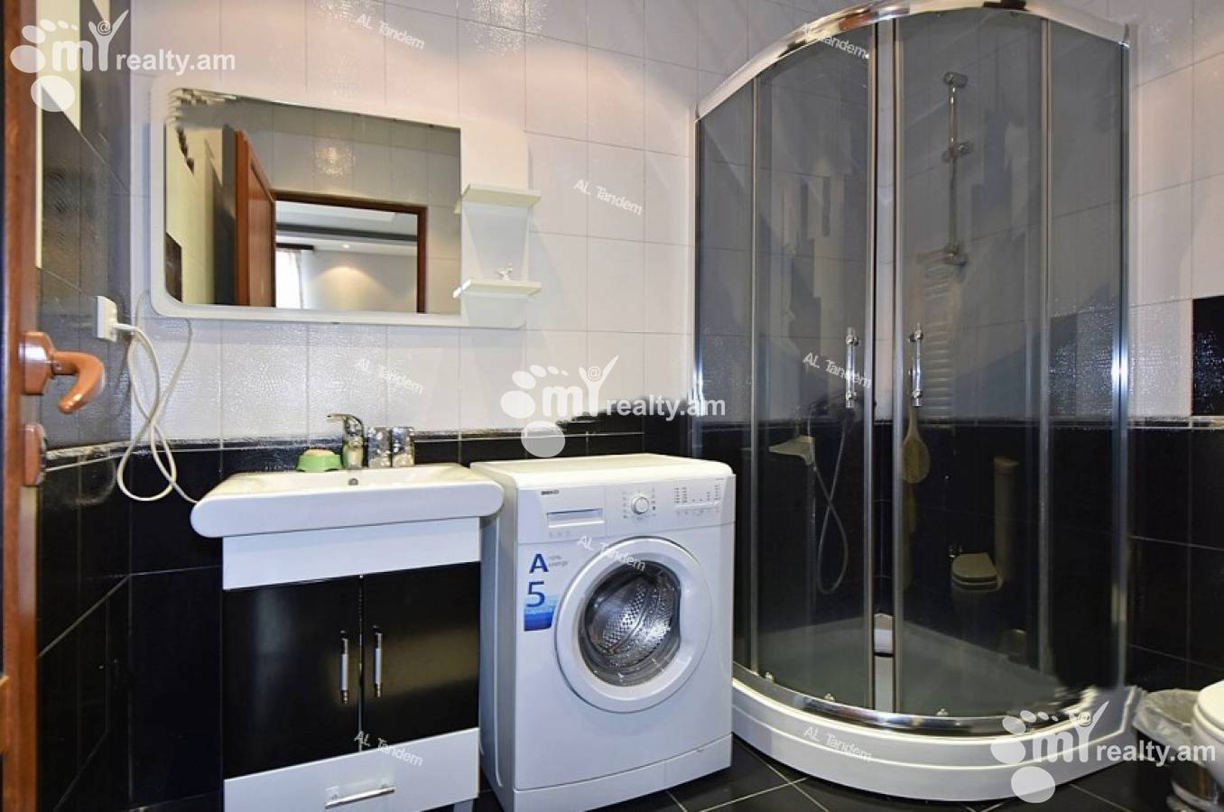 House for rent خیابان نازاربِکیان, آچاپنیاک ایروان, 124357