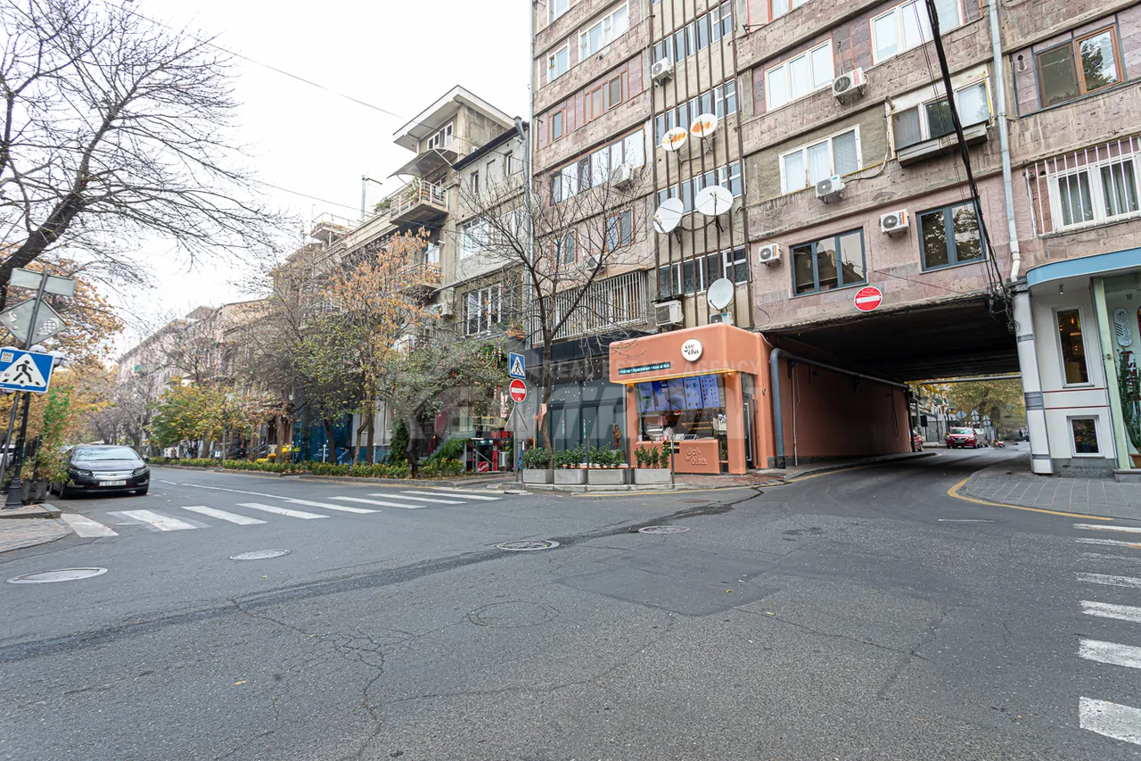 2 սենյականոց բնակարան վարձով Պուշկինի փող, Կենտրոն Երևան, 158854