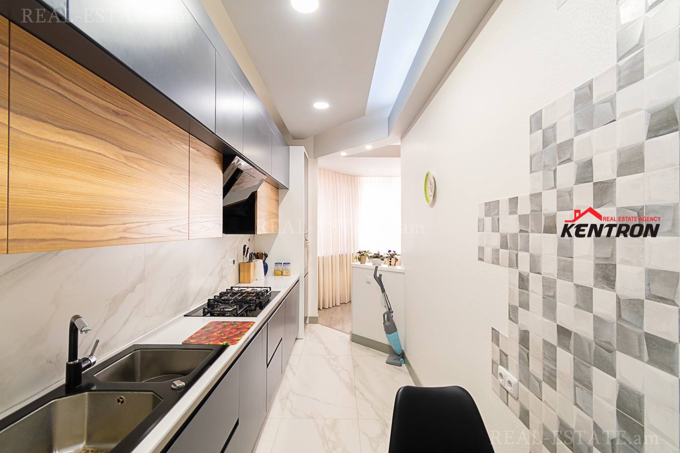 4 սենյականոց բնակարան  Ա.Մանուկյան փող, Կենտրոն Երևան, 132575