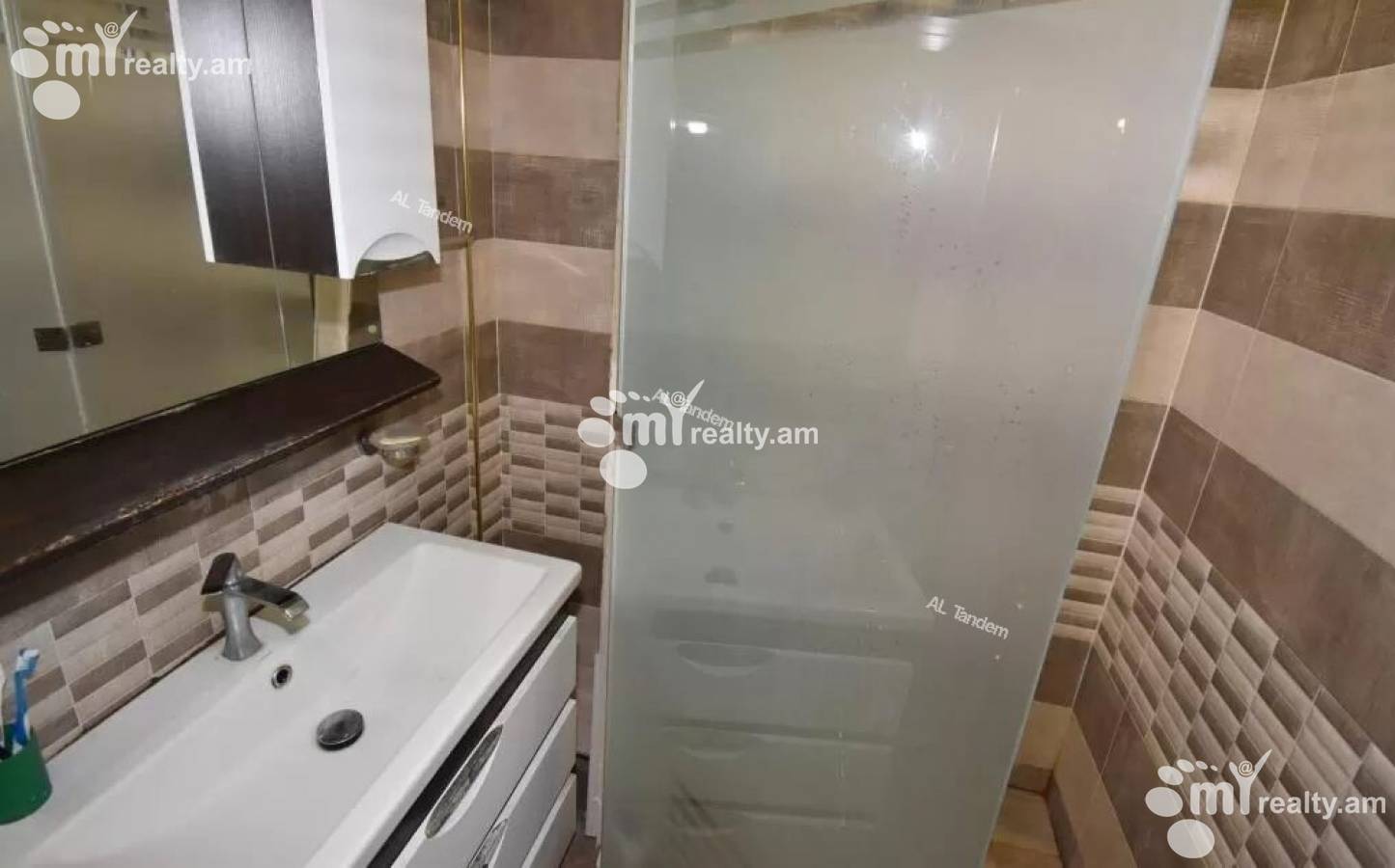 Купить 3 комнатную квартиру Амирян ул, Центр Ереван, 124908