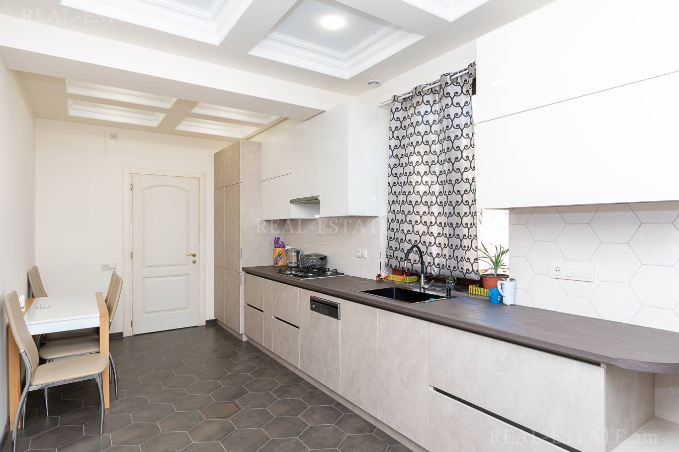 Առանձնատուն  Բագրևանդ թաղամաս, Նոր Նորք Երևան, 124723