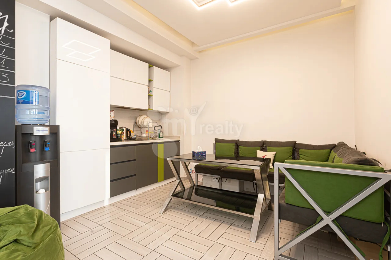 Commercial property for rent Buzand St, Center Yerevan, 157958