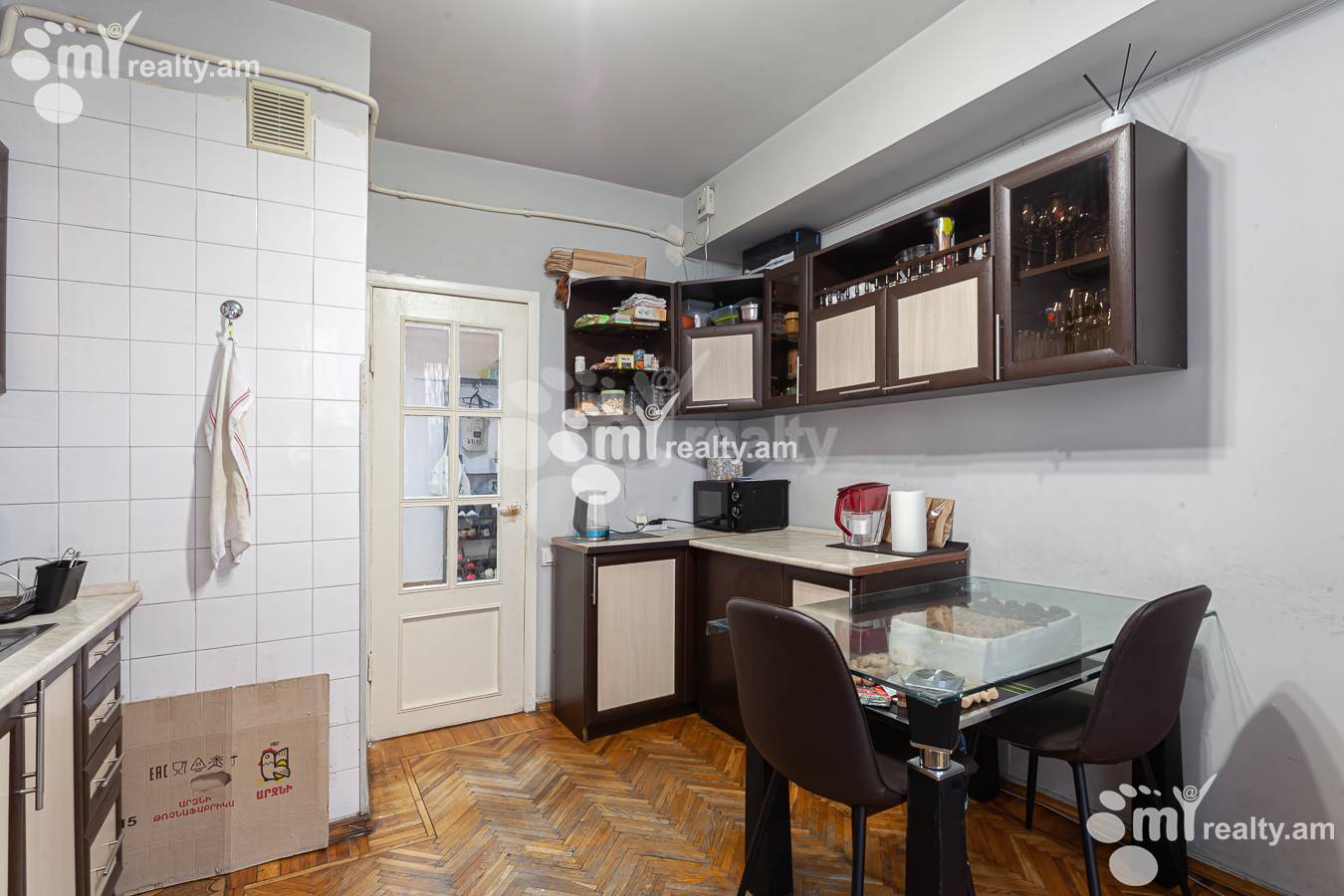 3 bedroom apartment for sale خیابان پوشکین, مرکز شهر ایروان, 155584