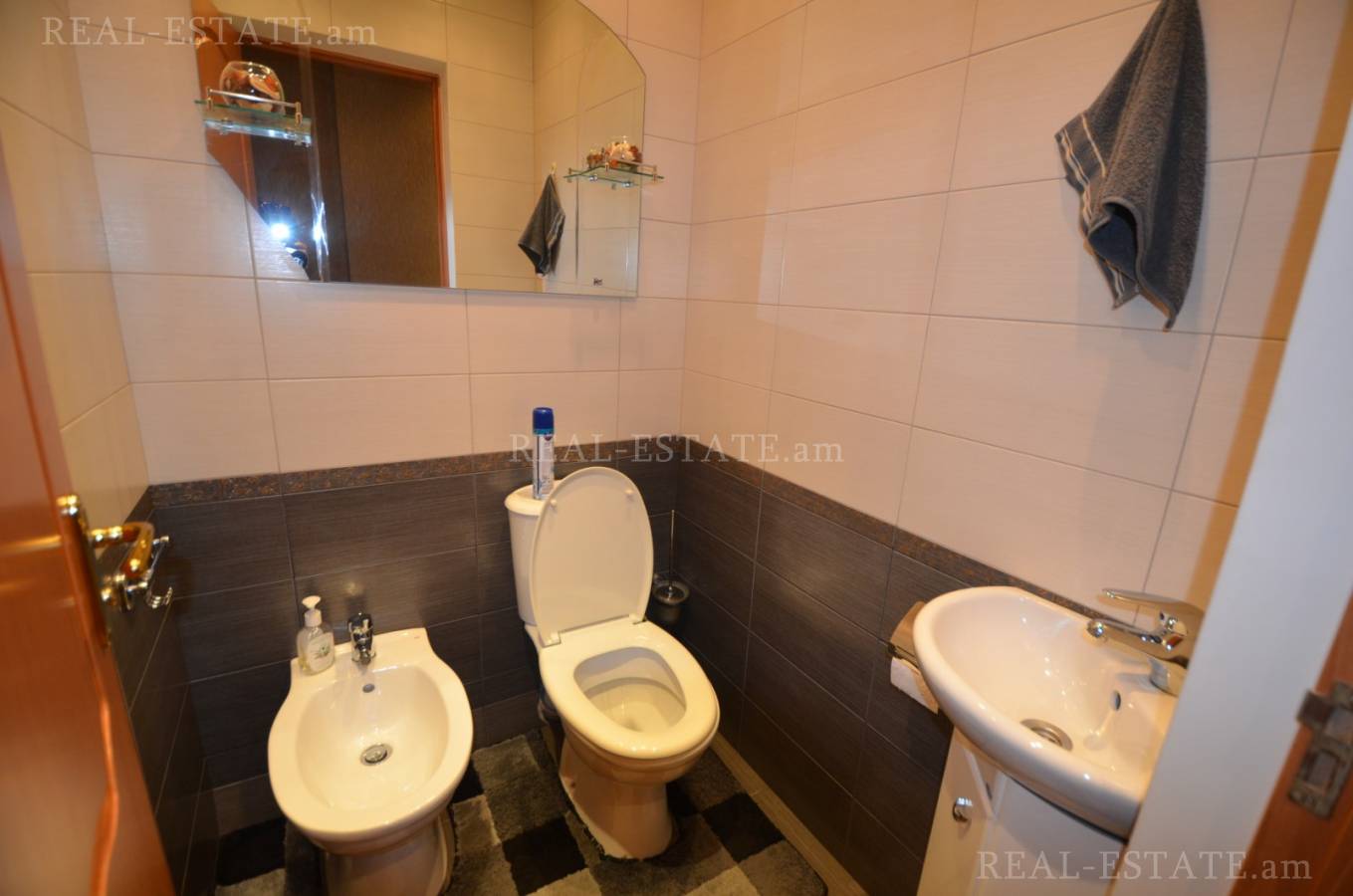 3 bedroom apartment for rent Sevak St, Qanaqer- Sejtun Yerevan, 121315