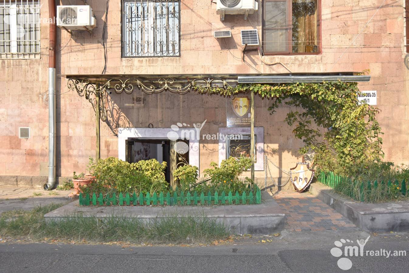 Commercial for sale خیابان هالابیان, آچاپنیاک ایروان, 155116