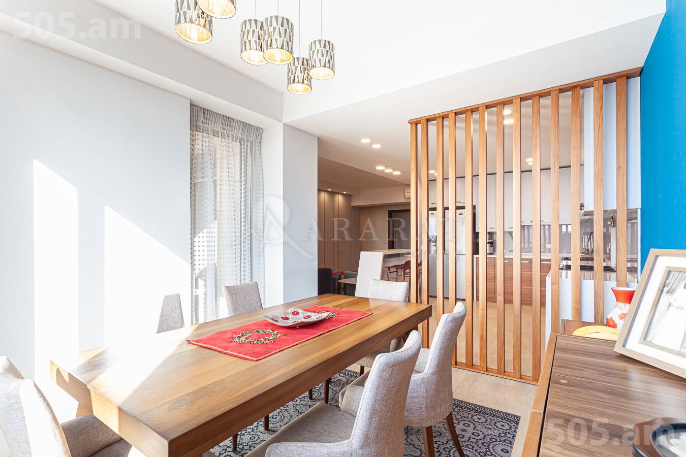 4 սենյականոց բնակարան  Անտառային փող, Կենտրոն Երևան, 154416