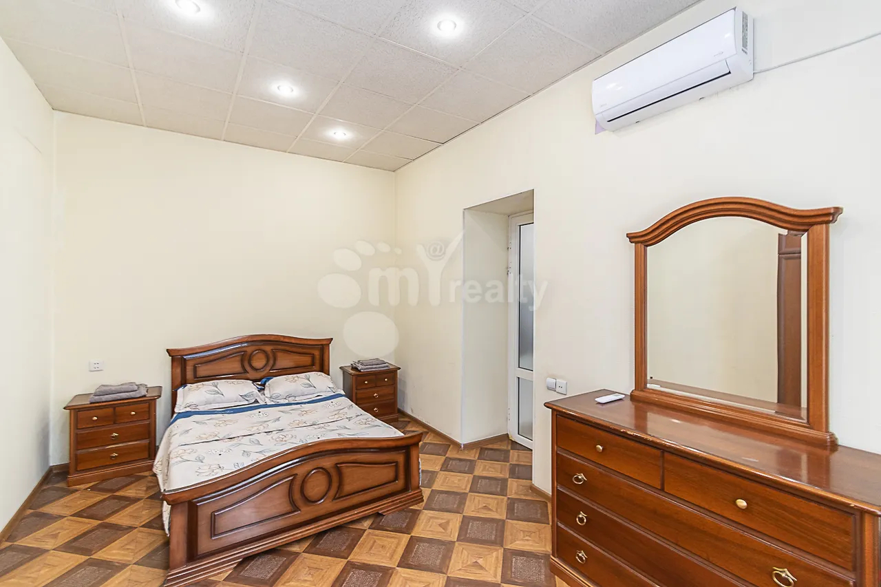 2 bedroom apartment for rent Moskovyan St, Center Yerevan, 161619