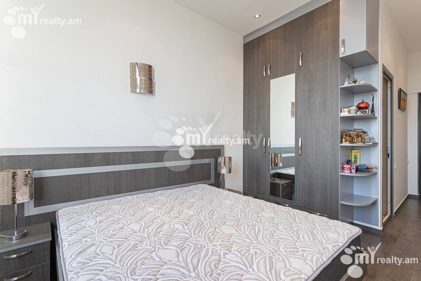 4 bedroom apartment for rent Aram St, Center Yerevan, 156863