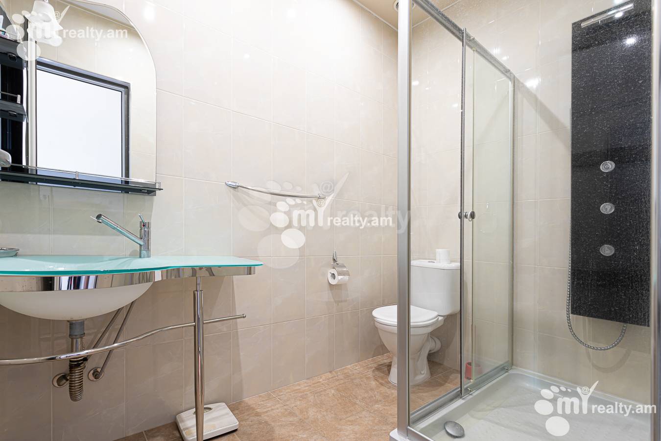 4 bedroom apartment for rent Aram St, Center Yerevan, 156863