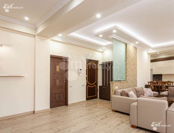 2-senyakanoc-bnakaran-vacharq-Yerevan-Center