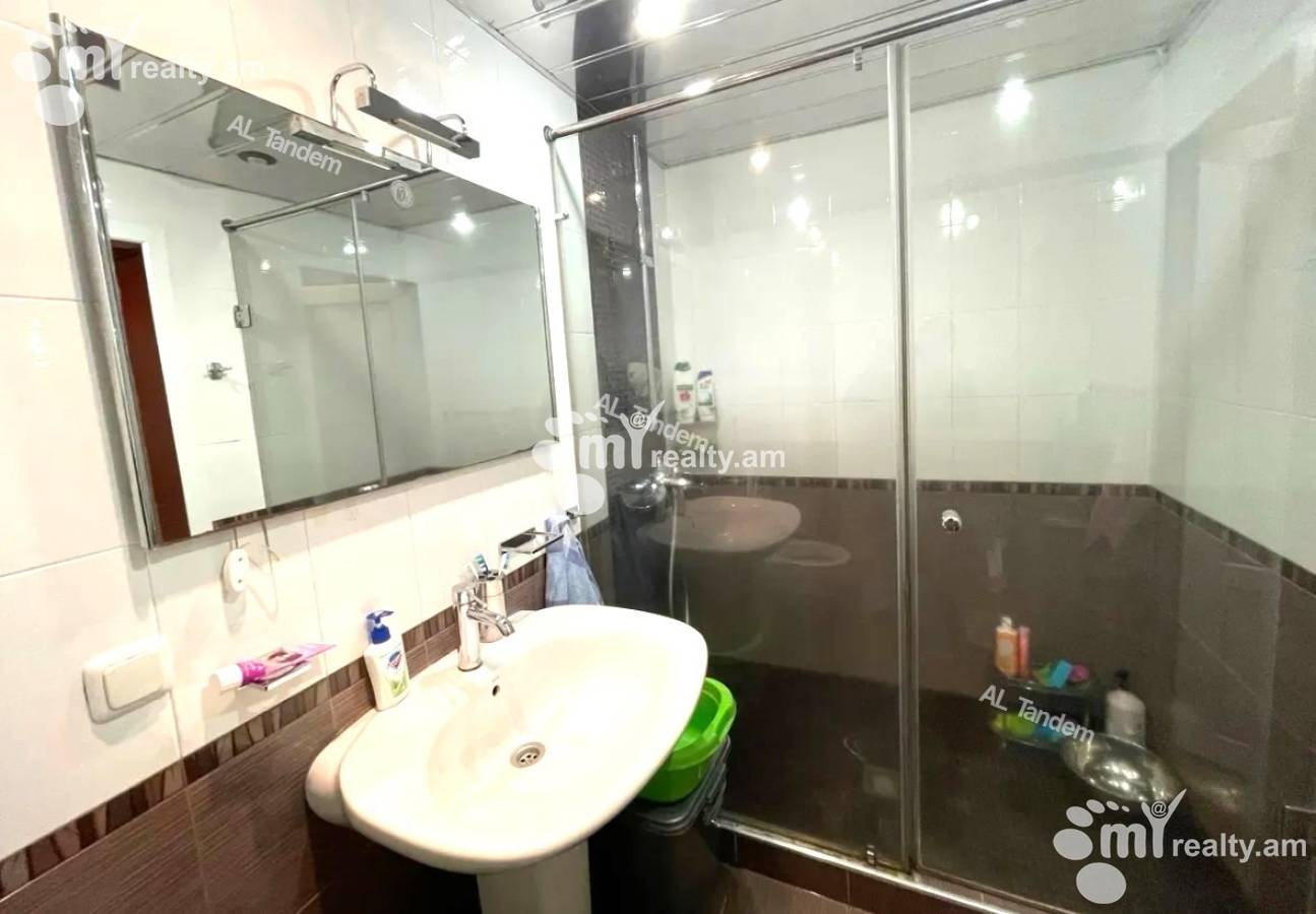 4 սենյականոց բնակարան  Շիրազի փող, Աջափնյակ Երևան, 156568