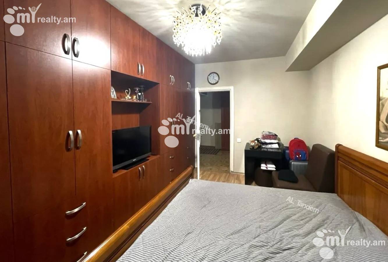 4 սենյականոց բնակարան  Շիրազի փող, Աջափնյակ Երևան, 156568