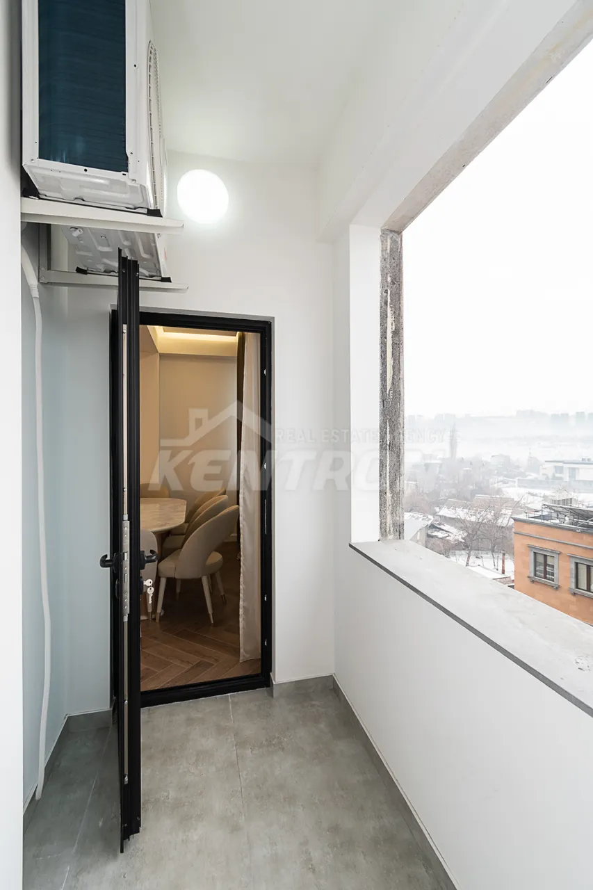 Купить 3 комнатную квартиру Гогол ул., Канакер-Зейтун Ереван, 159252