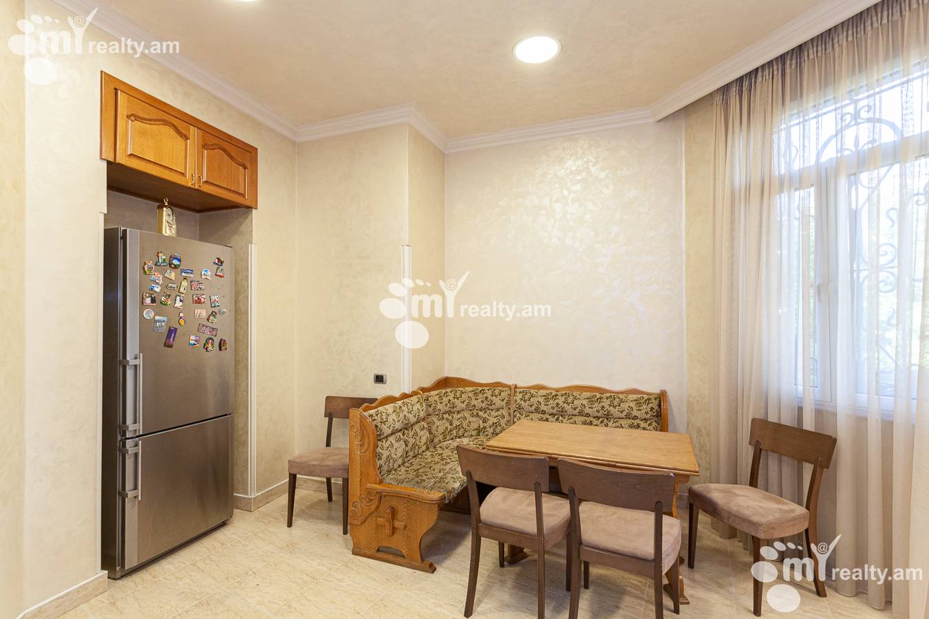 5 bedroom apartment for sale خیابان ابوویان, مرکز شهر ایروان, 143203