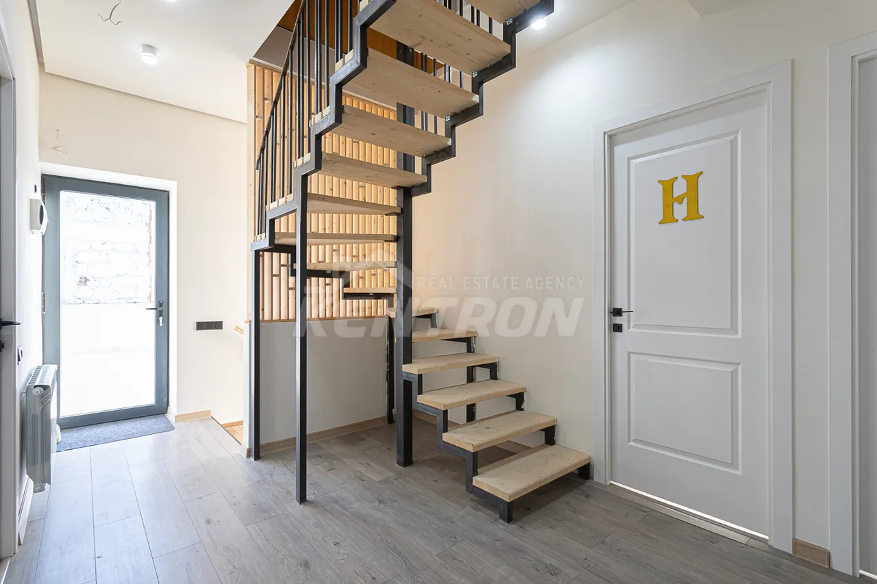 House for sale Paruyr Sevak dis., Avan Yerevan, 158077