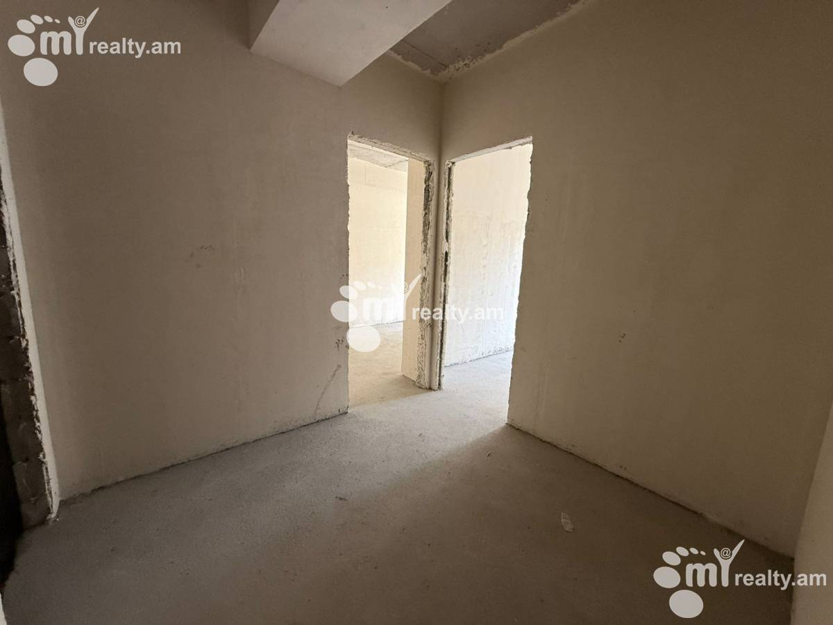 3 bedroom apartment for sale خیابان گِریبودوف, عربگیر ایروان, 156117