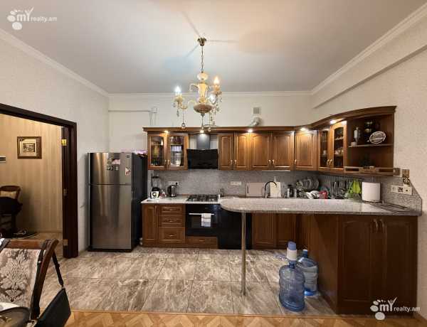 3-senyakanoc-bnakaran-vacharq-Yerevan-Arabkir