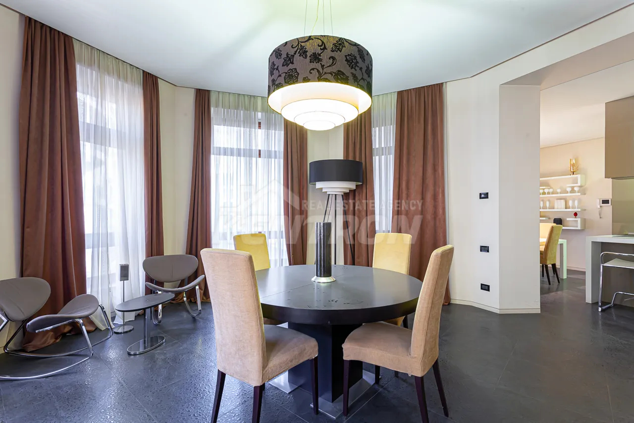 4 bedroom apartment for sale (خیابان نورترن (شمالی, مرکز شهر ایروان, 157215