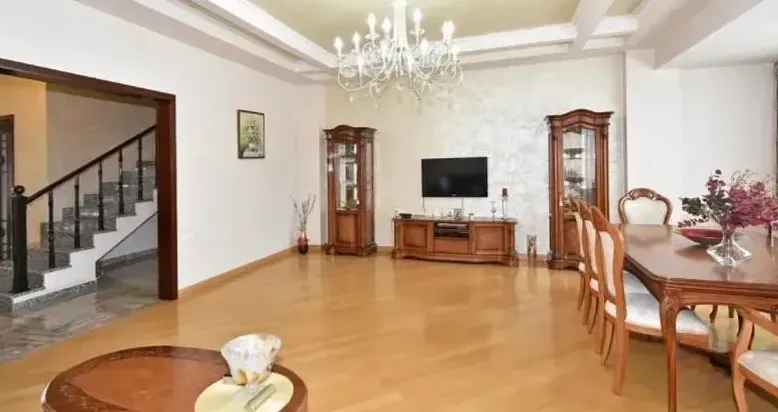 5 սենյականոց բնակարան  Սևակի փող, Քանաքեռ-Զեյթուն Երևան, 160807